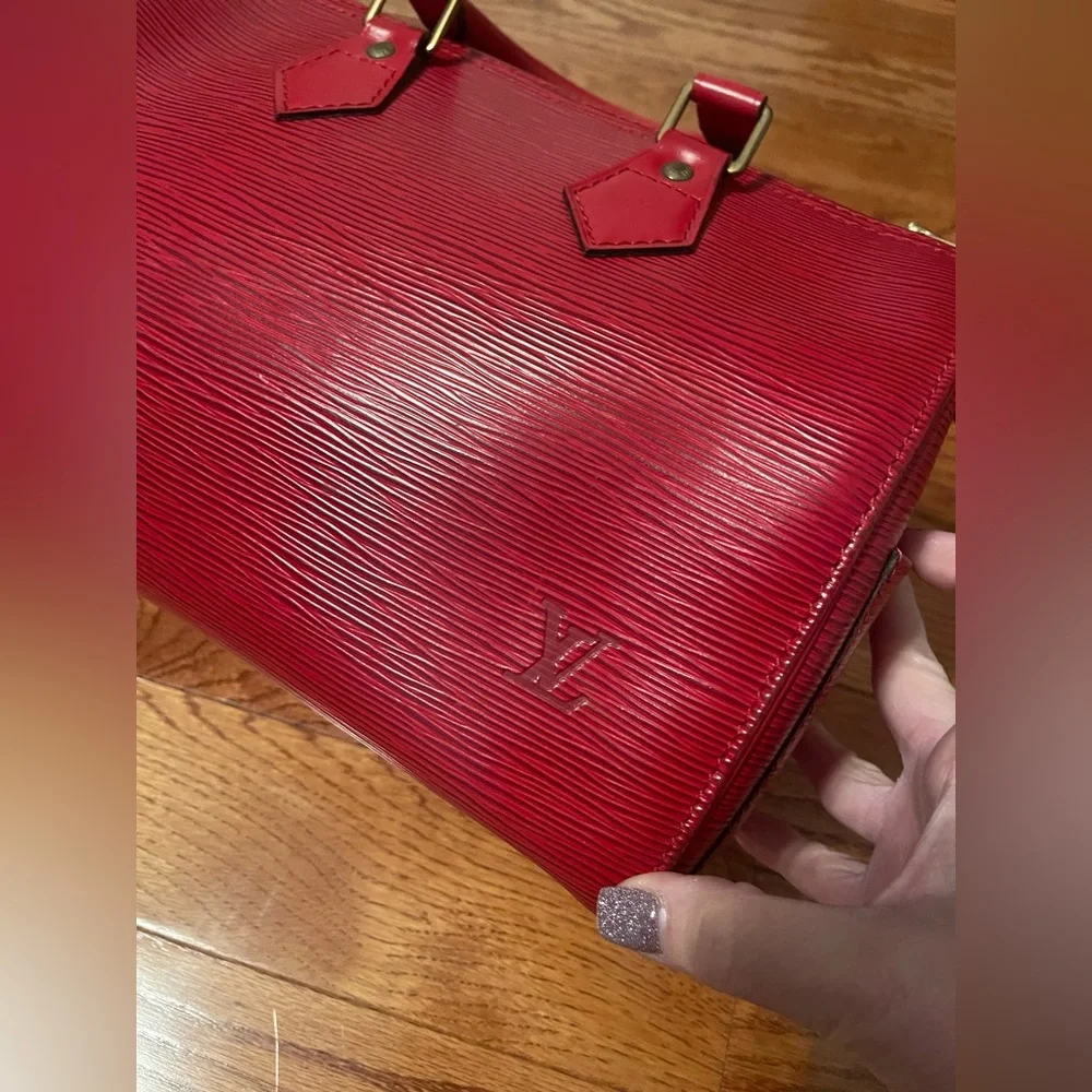 Vintage Louis Vuitton Red EPI‎ Speedy 25